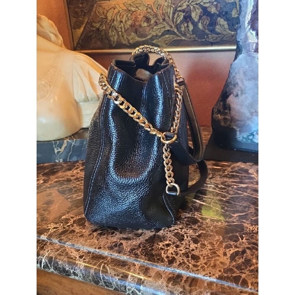 Michael Kors Black Leather Chain Strap Shoulder Bag with Gold Hardware - Picture 3 of 13